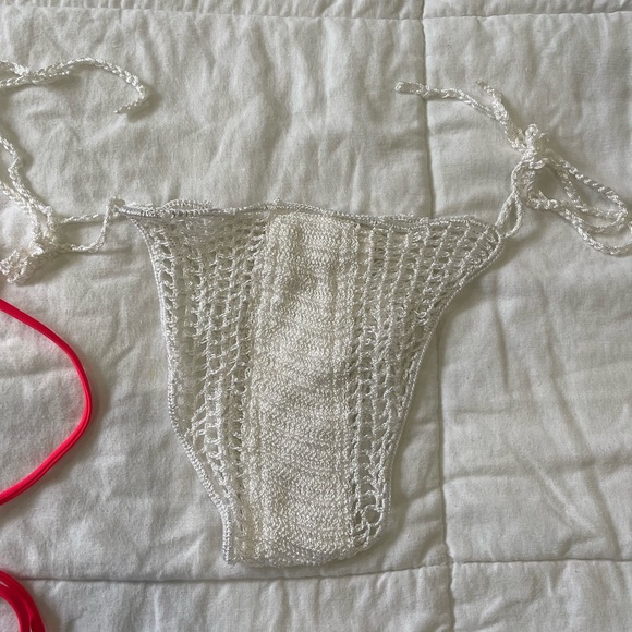 Sale 💥💥💕Barely there Swim Suit Set 💕 - Picture 3 of 4